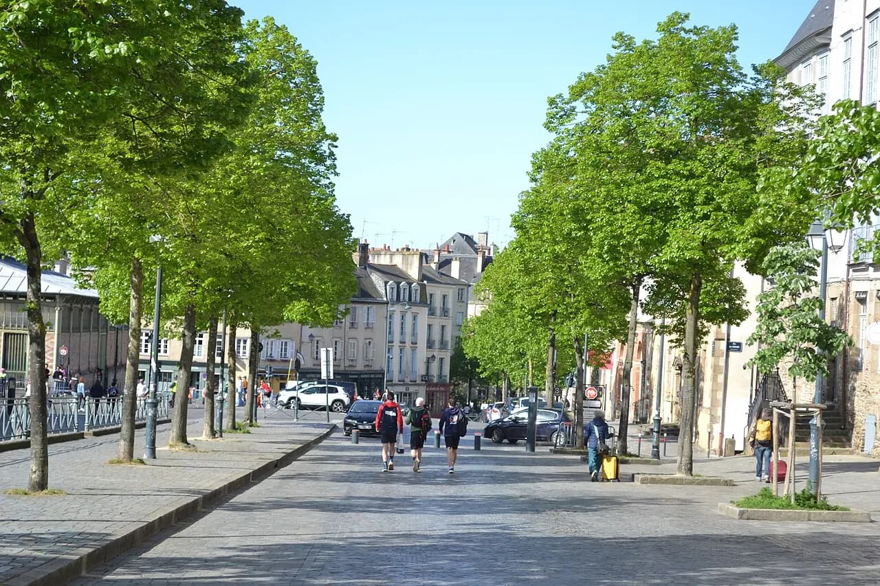 Place des Lices, Rennes. Photo : Seb35, CC0.